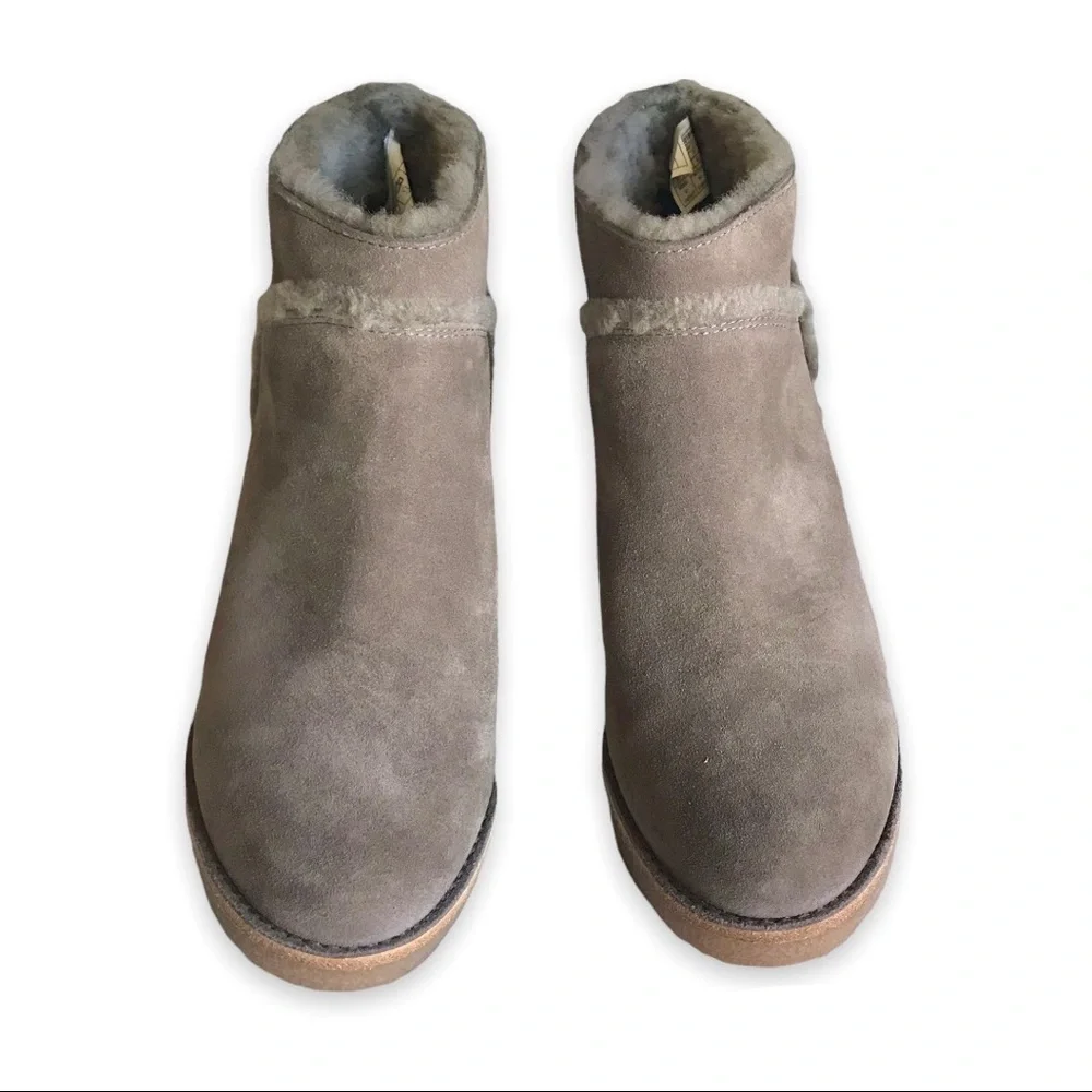 NEW! UGGS bootie boots shoes - Picture 7 of 9